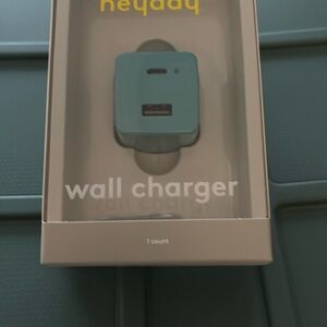 Heyday Teal Charger (usb a & usb c ports)